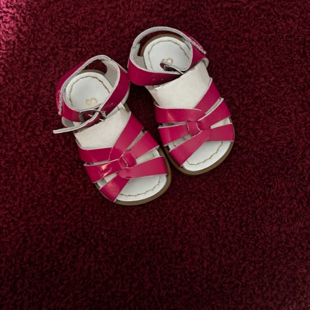 Saltwater sandals little girls pink sandals size 4